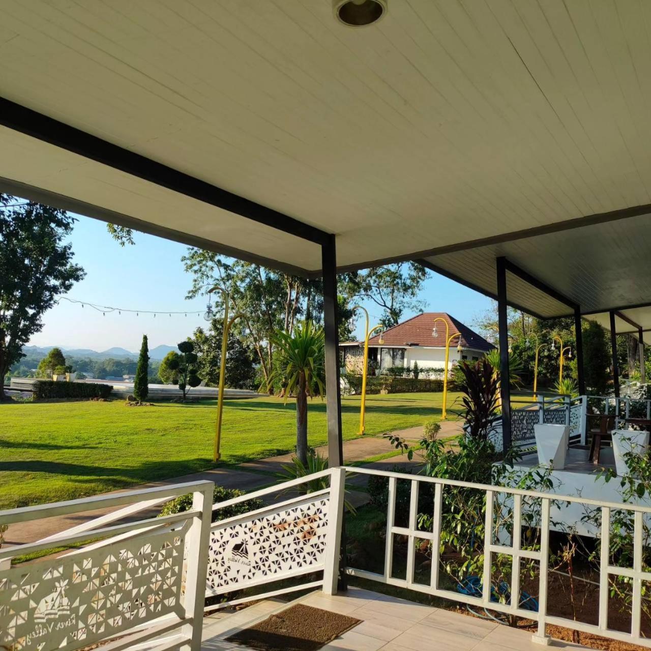 River Valley Resort แอทน่าน Εξωτερικό φωτογραφία